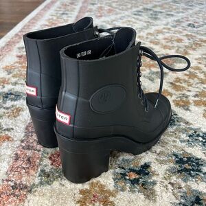 Hunter Women's Black Lace-Up Boots- size 8